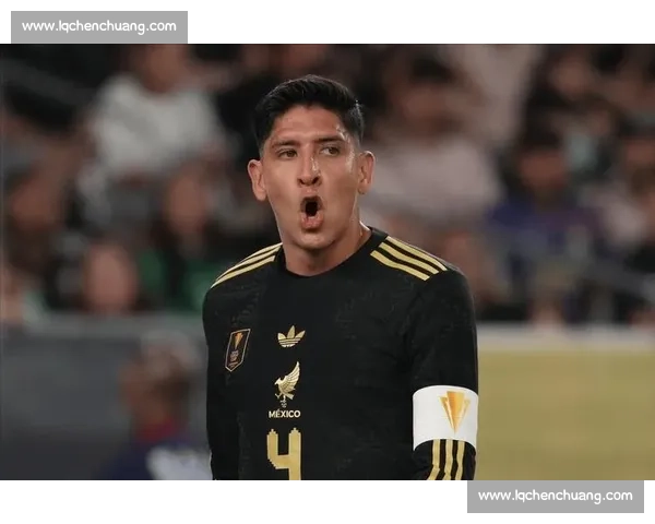 半场闷平后破局！墨西哥 2-0 沙特晋级，维加建功 + 沙特乌龙