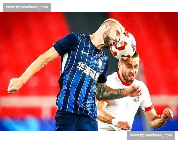 武汉三镇 2-0 青岛海牛：图多列绍尔建功 零封 + 红牌漏判引争议
